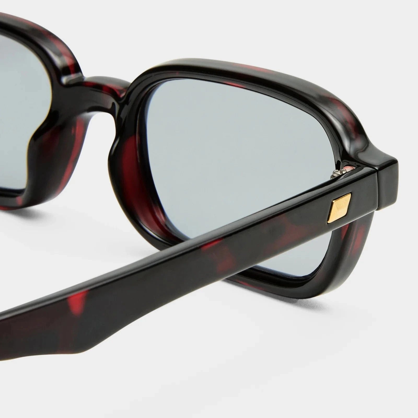 Le Specs Pilferer Sunnies - Cherry Tort LSP2552180 Le Specs Pilferer Sunnies - Cherry Tort Splash Swimwear Sunnies 9324976428370