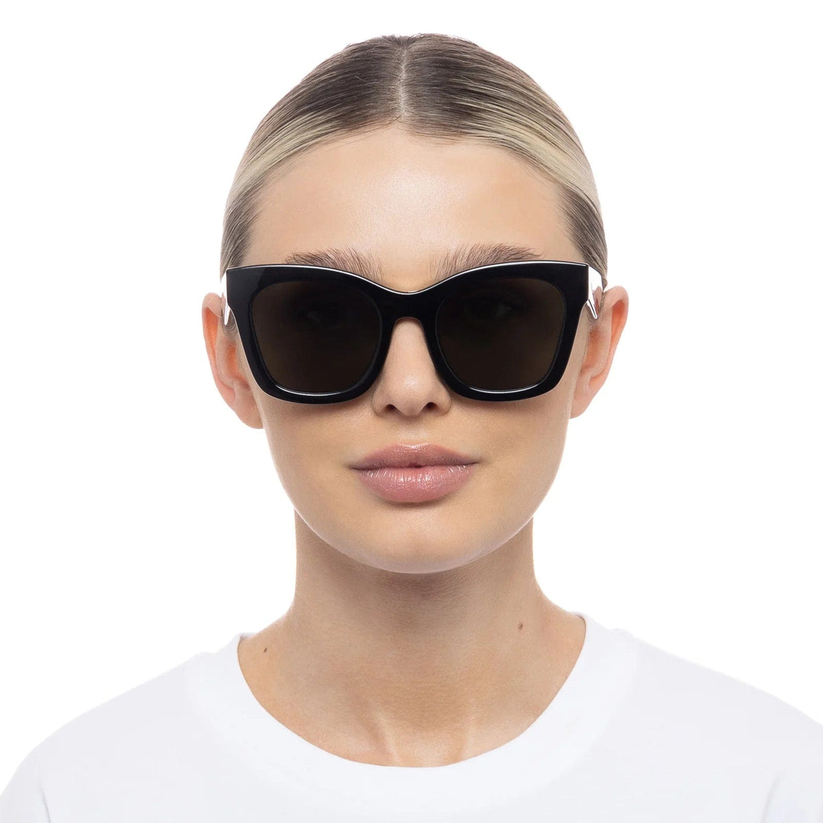 Le Specs Showstopper Sunnies LSP2352210 Le Specs Showstopper Sunnies Splash Swimwear Sunnies Black 9324976403292