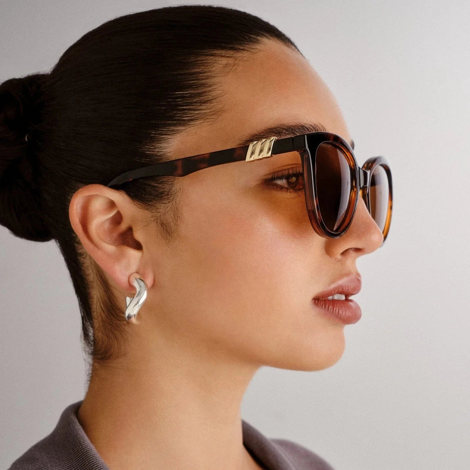 Le Specs The Muse Sunnies - Tort LSP2552217 Le Specs The Muse Sunnies - Tort Splash Swimwear Sunnies 9324976430366