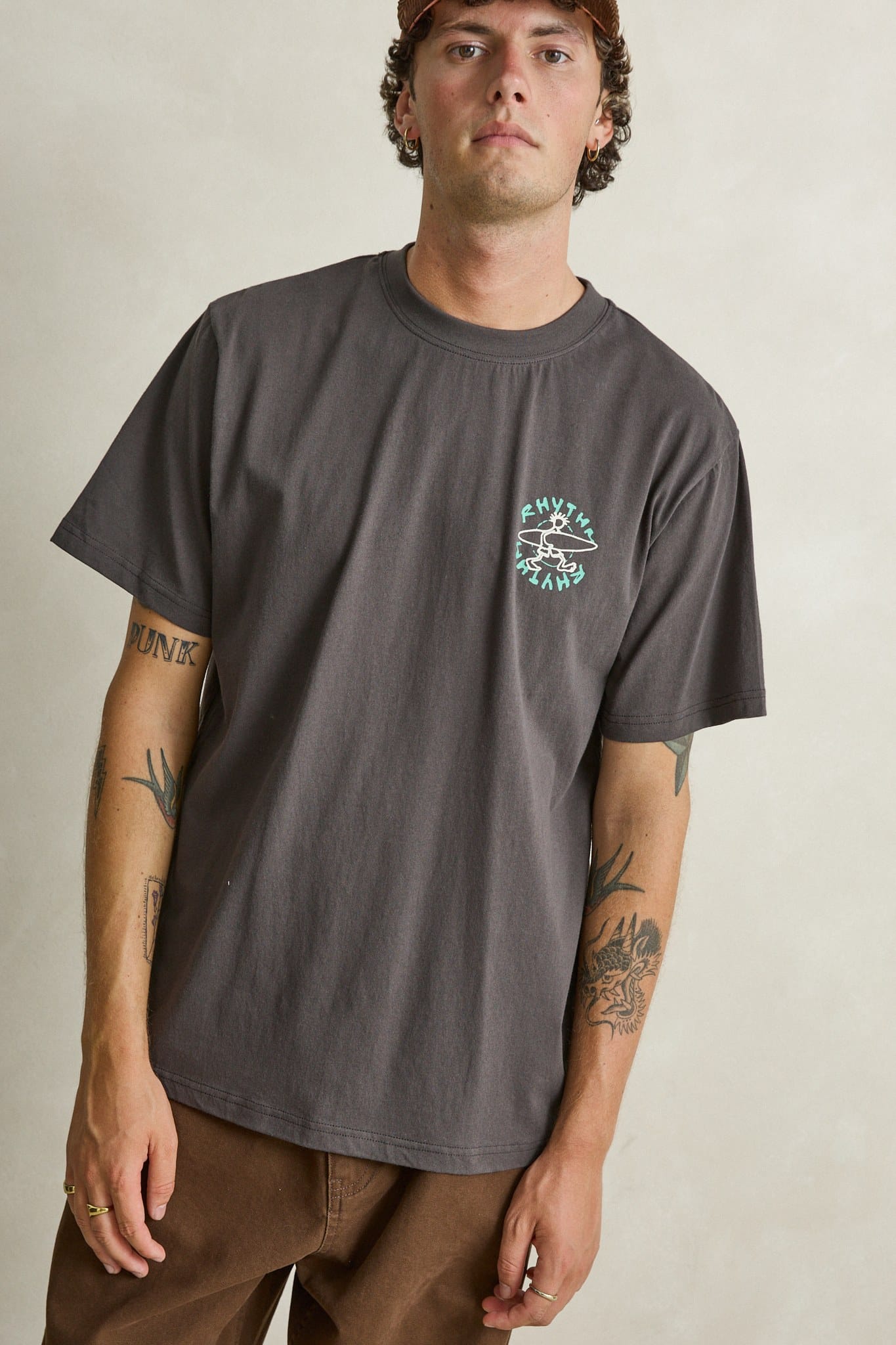 Rhythm Mens Rhythm Mens Circle Drifter SS T-Shirt - Vintage Black CD26M-PT01-BLK-S Rhythm Mens Circle Drifter SS T-Shirt Vintage Black Splash Swimwear Mens Tee S 9360397467321