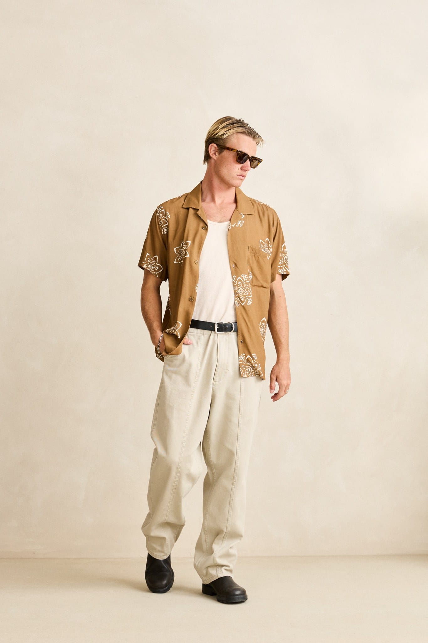 Rhythm Mens Rhythm Mens Doily SS Shirt - Oak Rhythm Mens Doily SS Shirt Oak Splash Swimwear Mens Shirt
