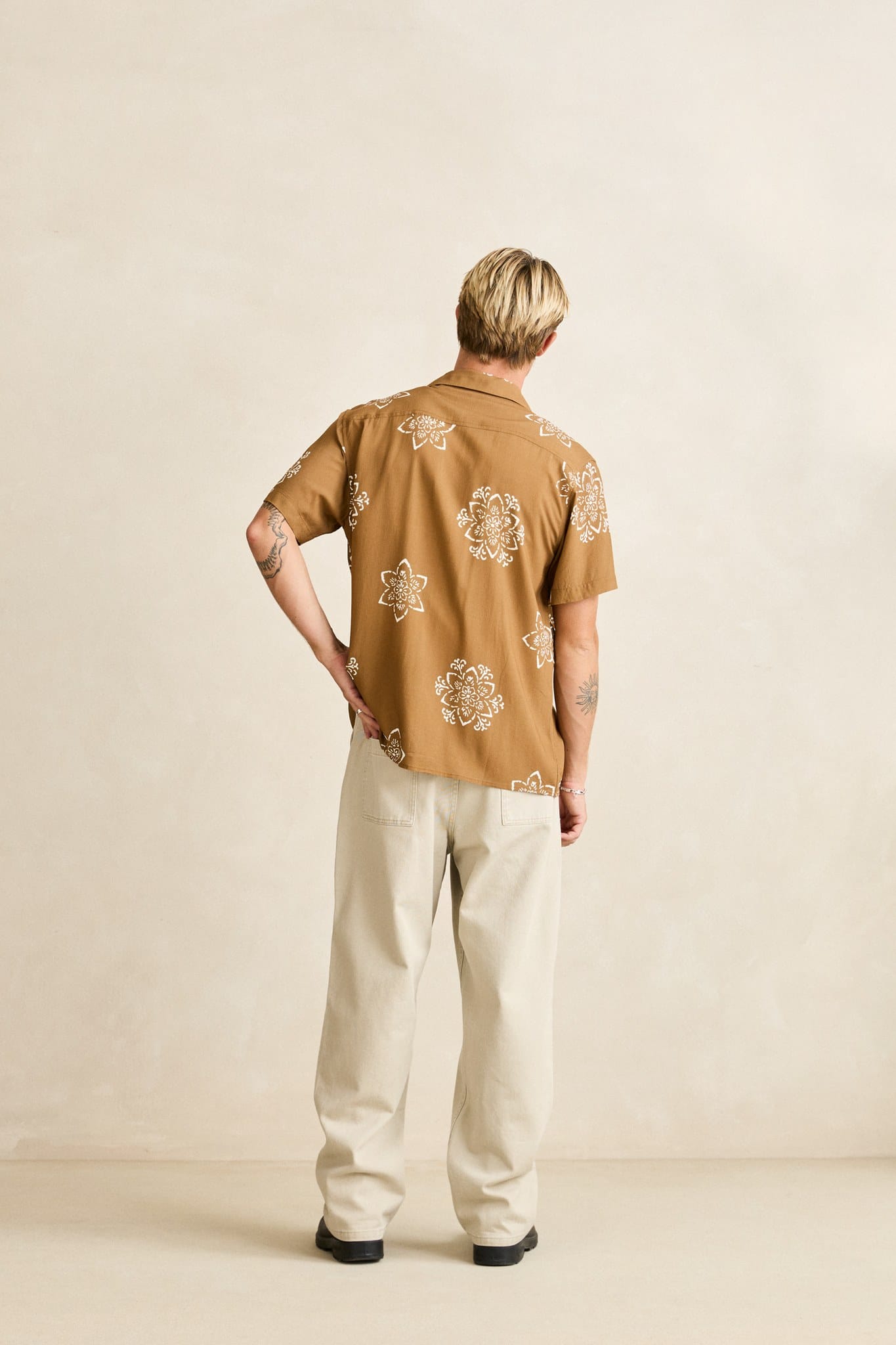 Rhythm Mens Rhythm Mens Doily SS Shirt - Oak Rhythm Mens Doily SS Shirt Oak Splash Swimwear Mens Shirt
