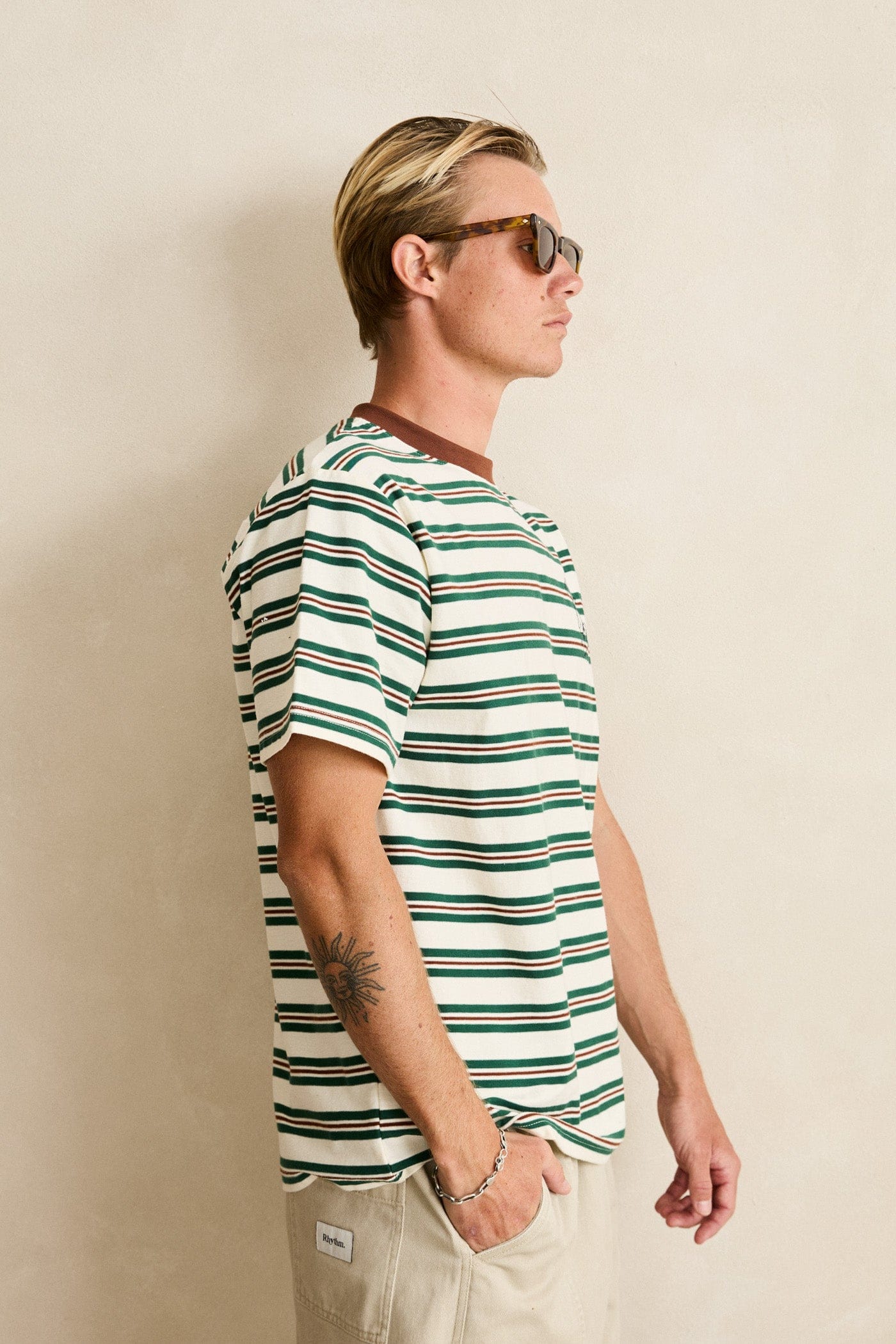 Rhythm Mens Rhythm Mens Peace Sun Vintage Stripe SS T-Shirt - White Rhythm Mens Peace Sun Vintage Stripe SS T-Shirt White Splash Swimwear Mens Tee