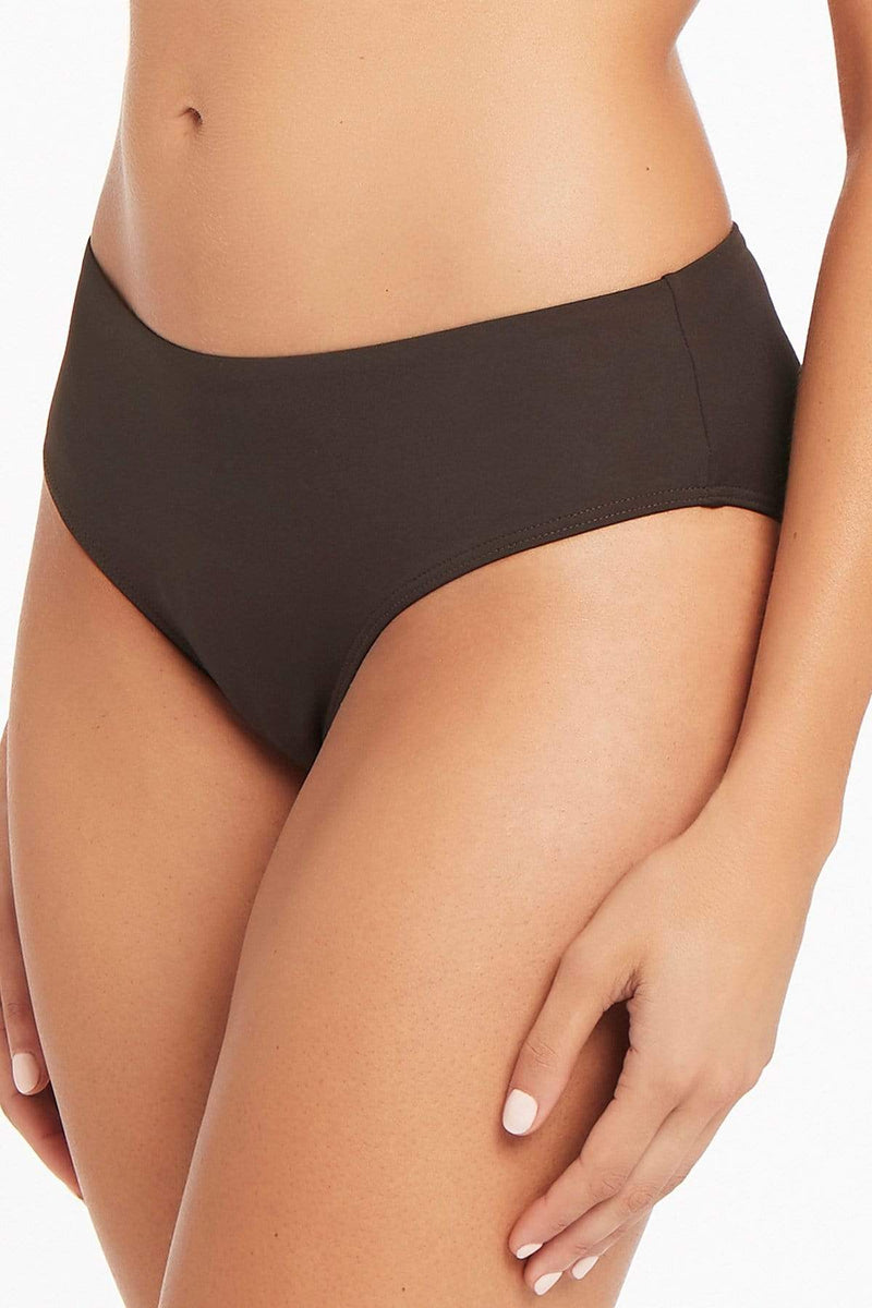 Sea Level Essentials Mid Bikini Pant Sea Level Essentials Mid Bikini Pant Splash Swimwear Bikini Bottoms