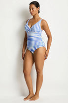 Sea Level Sea Level Amour Cross Front Multi Fit Singlet Top Sea Level Amour Cross Front Multi Fit Singlet Top Splash Swimwear Bikini Tops