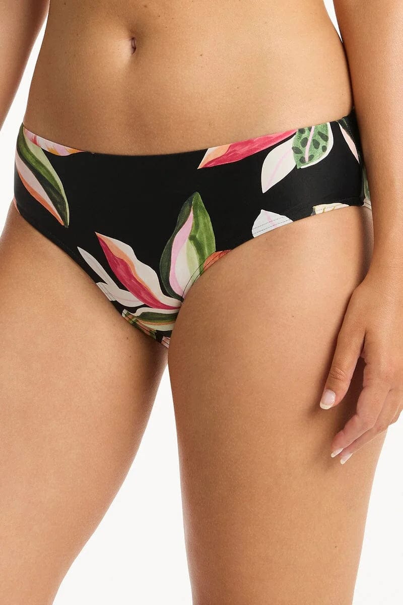 Sea Level Sundown Mid Bikini Pant - Black Sea Level Sundown Mid Bikini Pant - Black Splash Swimwear