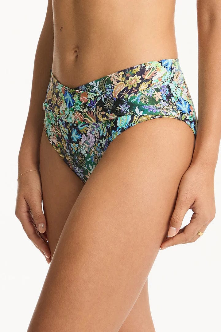 Sea Level Wildflower Twist Band Mid Pant Sea Level Wildflower Twist Band Mid Pant Splash Swimwear Bikini Bottoms