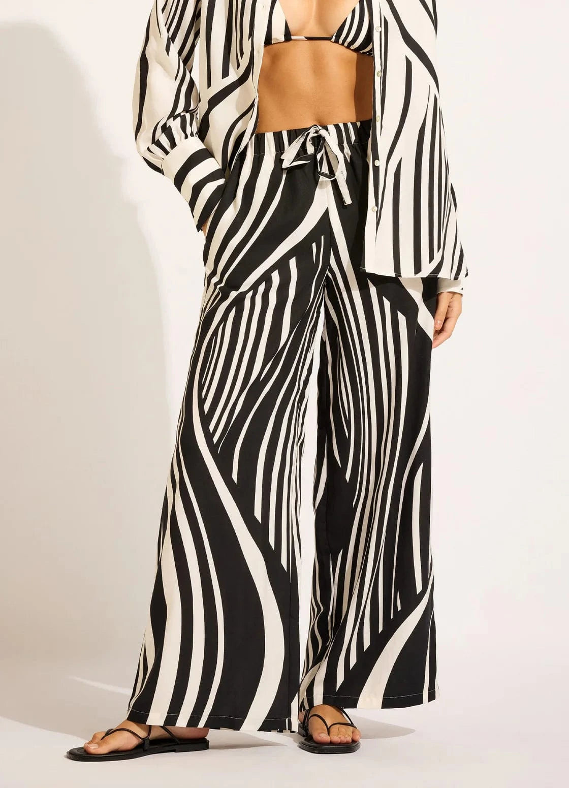 Seafolly Seafolly Coastline Drawcord Wide Leg Pant - Black Seafolly Coastline Drawcord Wide Leg Pant - Black Splash Swimwear