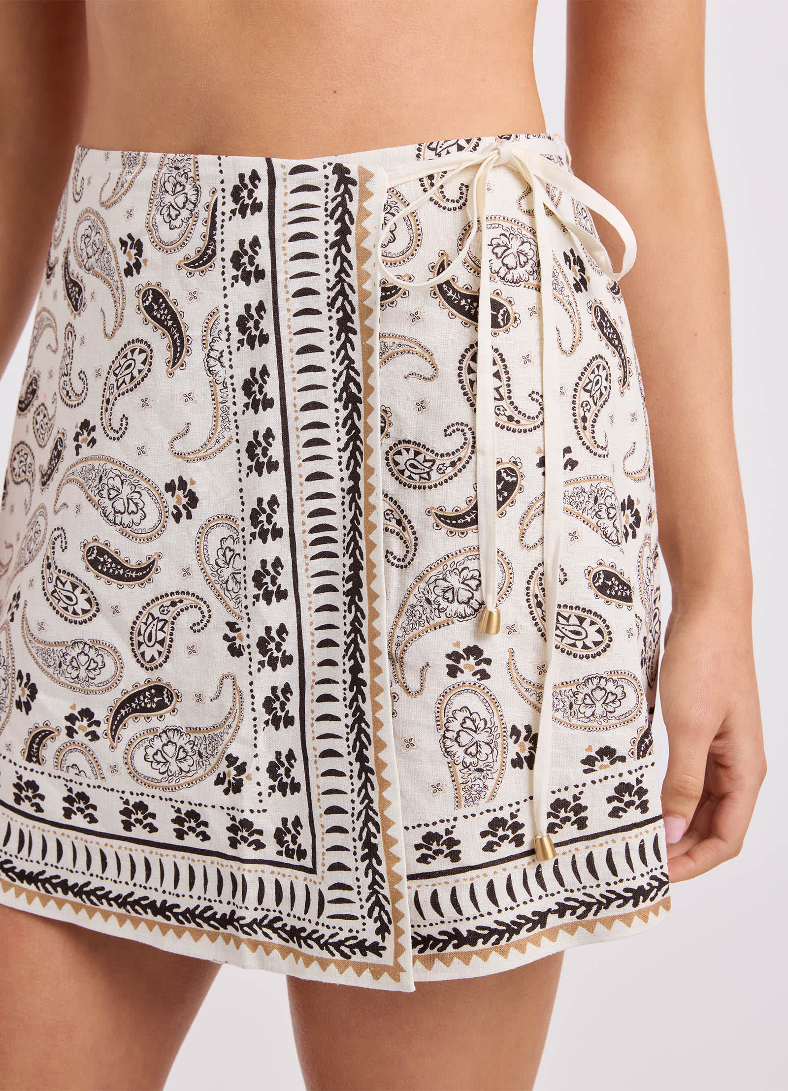 Seafolly Seafolly Drift Club Bandana Wrap Mini Skirt - Vanilla Seafolly Drift Club Bandana Wrap Mini Skirt - Vanilla Splash Swimwear