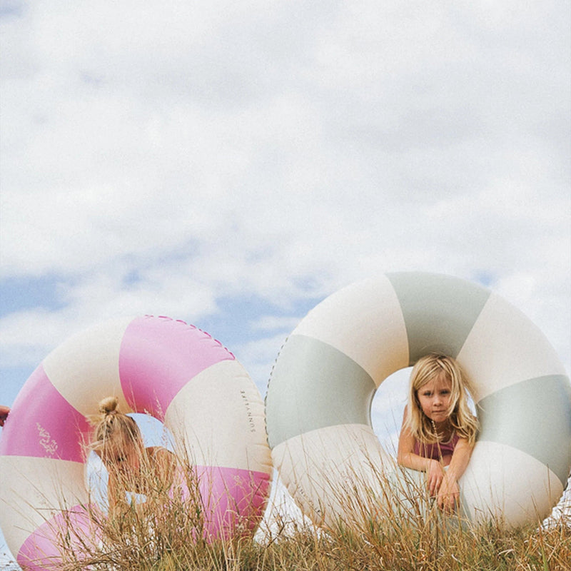 Sunnylife S41PRSEG Tube Pool Ring - Bubblegum Pink Stripe Sunnylife Luxe Tube Pool Ring - Strawberry Pink