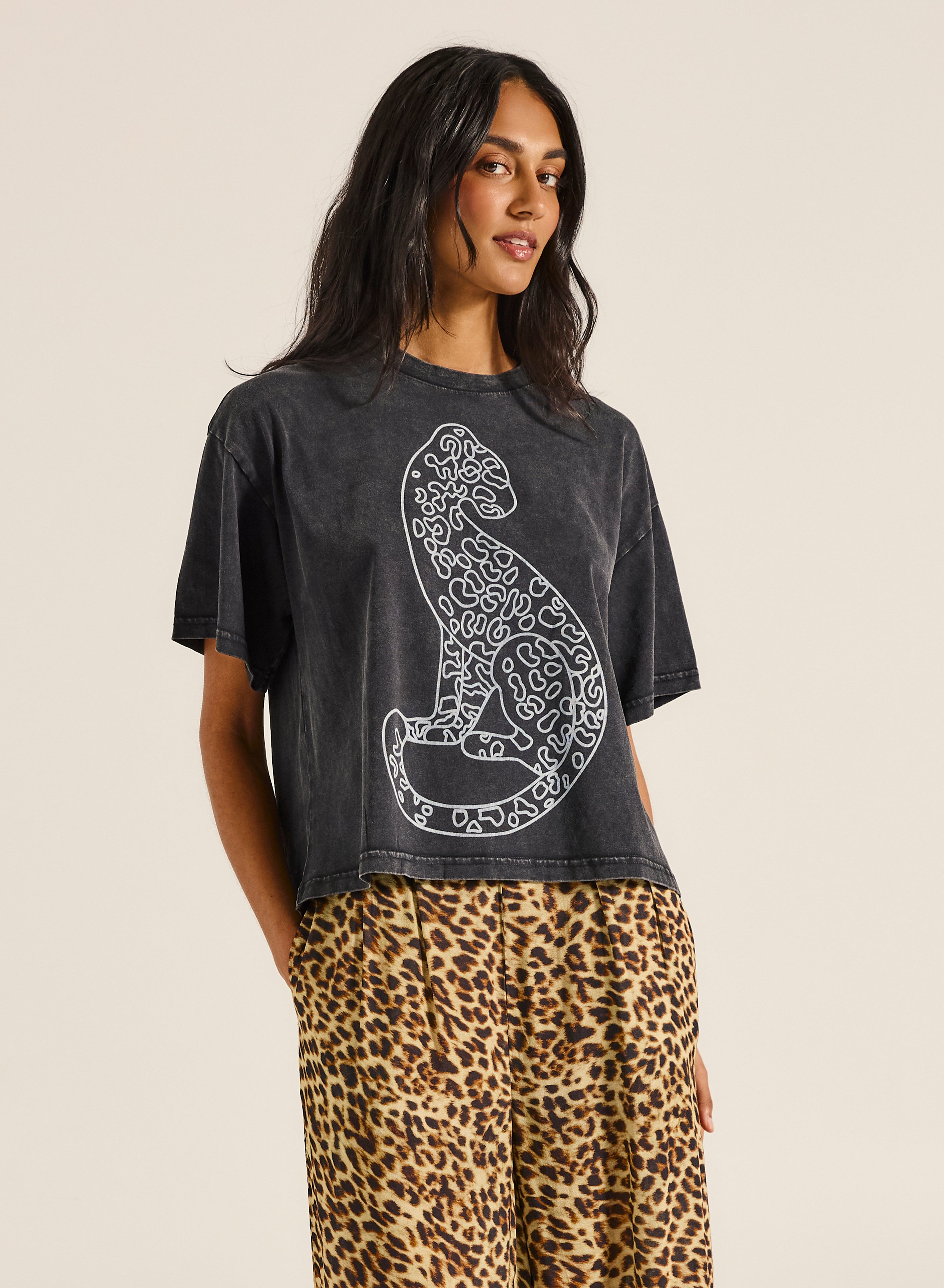 Tigerlily Tigerlily Leopard Boxy Crop Tee Tigerlily Leopard Boxy Crop Tee Splash Swimwear Tee
